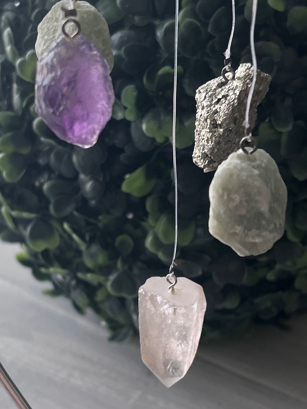 Green aventurine, amethyst, pyrite, and crystal quartz Desk chime - Picture 4 of 5